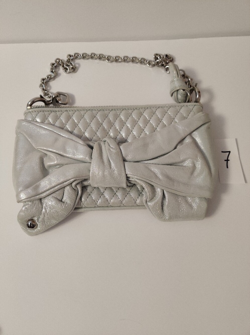 New W/O Tags Juicy Couture Quilted Knot-Front Crossbody Bag in Light Silver